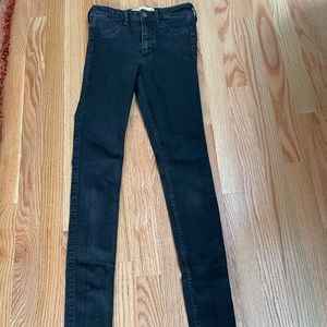 Hollister Super Skinny High Rise Jeans 3L (26"x35")